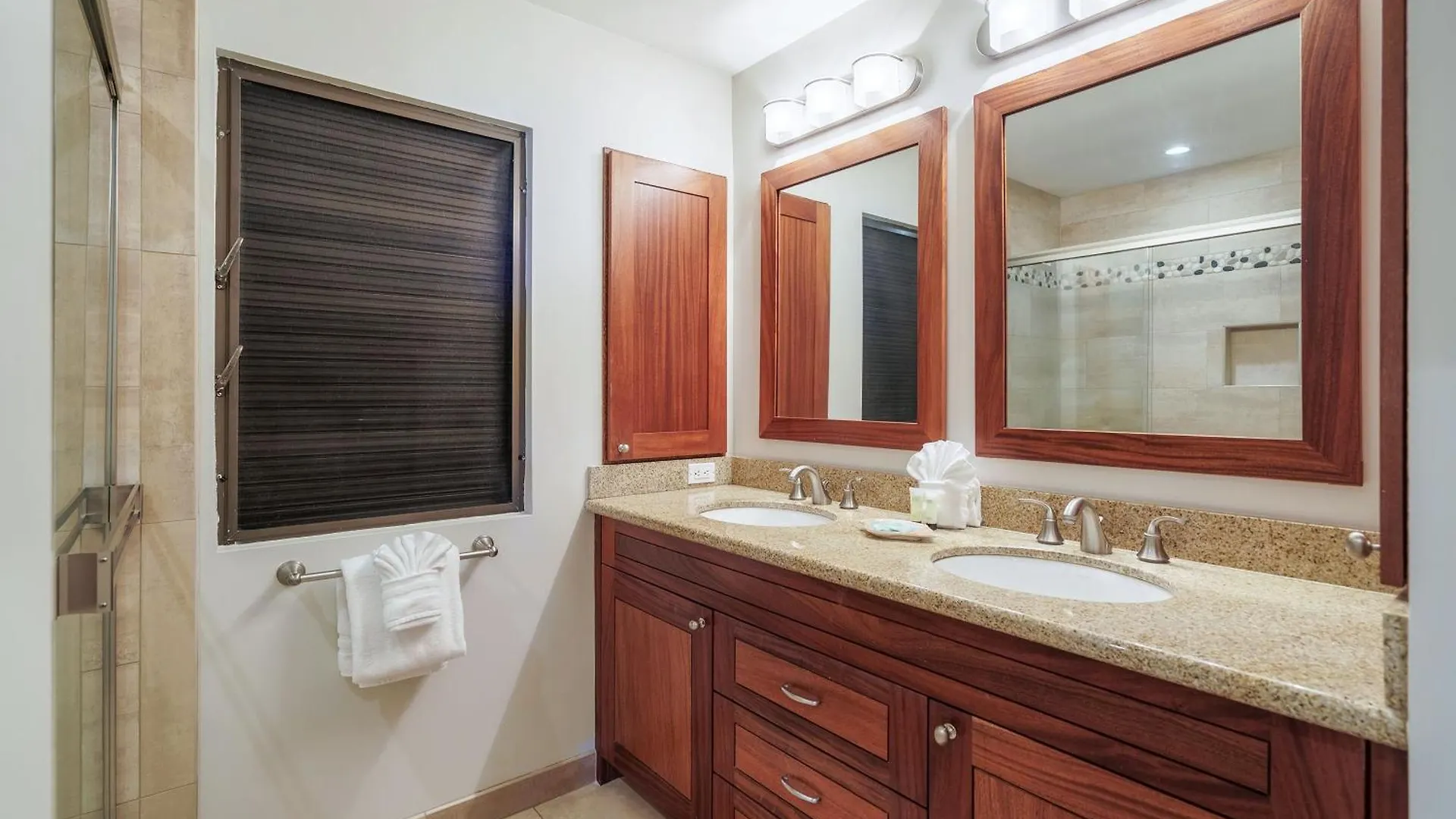 Holiday home Wailea Elua Village 1201 - Stunning & Ocean Front!